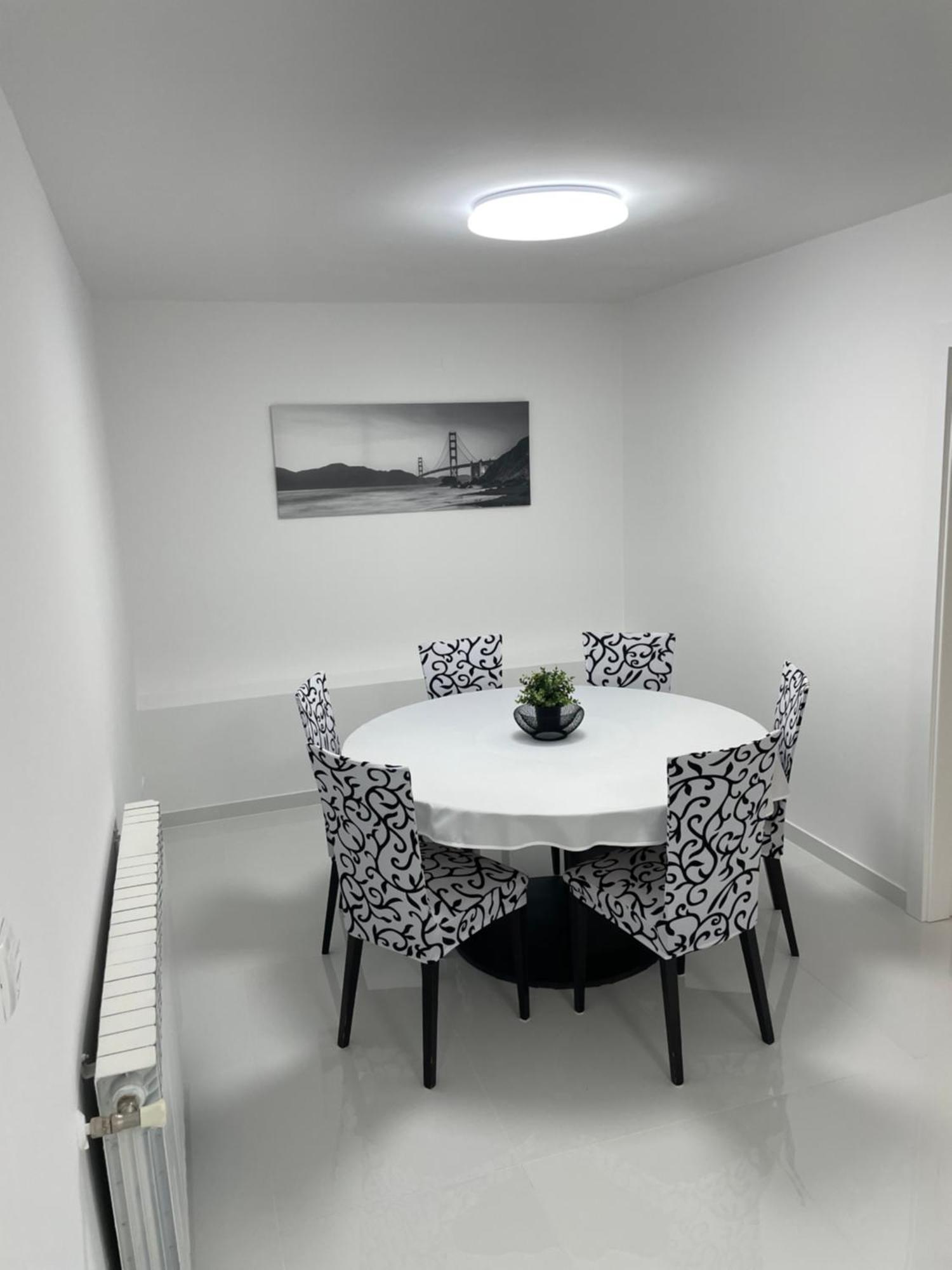 Apartment White Zagreb - Private Parking&Garage Exteriér fotografie